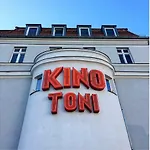 Appartement über dem Kino Toni